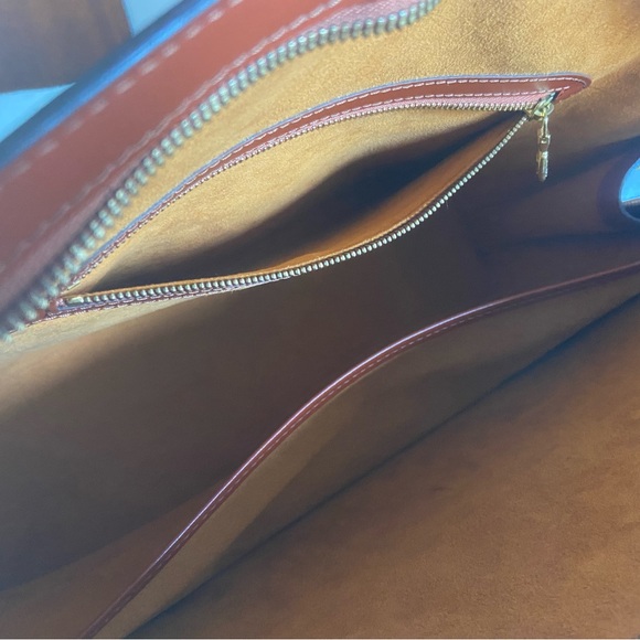 100% Louis Vuitton Kenyan Fawn (Brown) Epi Leather Lussac - Picture 8 of 14